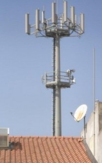 Minacce ed intimidazioni ai proprietari del terreno dove si sta installando il ripetitore della Vodafone